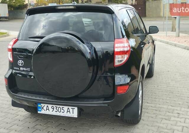 Чорний Тойота РАВ 4, об'ємом двигуна 2 л та пробігом 184 тис. км за 12500 $, фото 10 на Automoto.ua