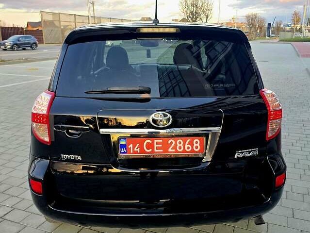 Черный Тойота РАВ 4, объемом двигателя 2.2 л и пробегом 182 тыс. км за 13950 $, фото 33 на Automoto.ua