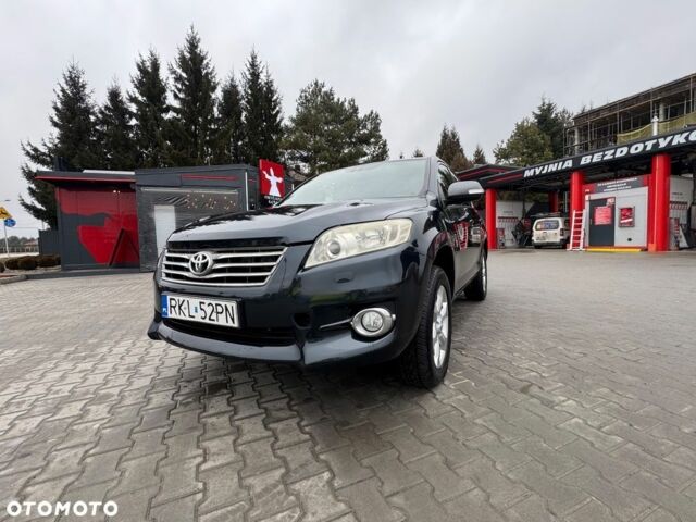 Чорний Тойота РАВ 4, об'ємом двигуна 2.2 л та пробігом 197 тис. км за 2770 $, фото 3 на Automoto.ua