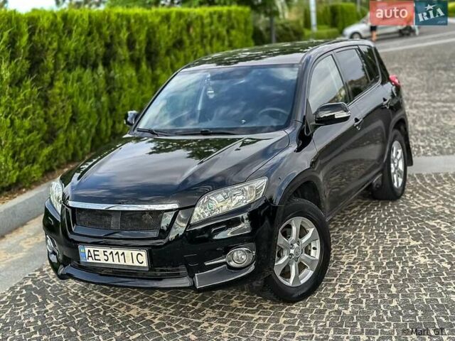 Чорний Тойота РАВ 4, об'ємом двигуна 2 л та пробігом 210 тис. км за 12500 $, фото 12 на Automoto.ua