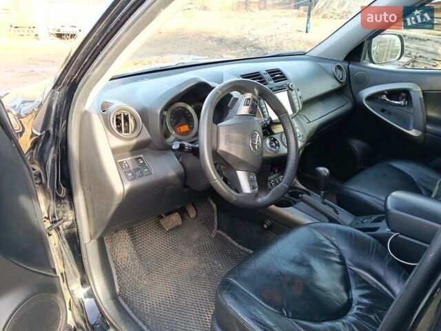 Черный Тойота РАВ 4, объемом двигателя 2 л и пробегом 192 тыс. км за 13500 $, фото 11 на Automoto.ua