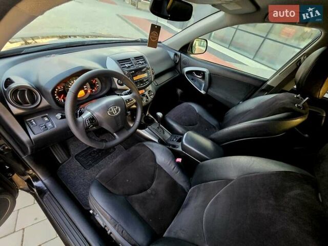 Черный Тойота РАВ 4, объемом двигателя 2.2 л и пробегом 182 тыс. км за 13950 $, фото 73 на Automoto.ua