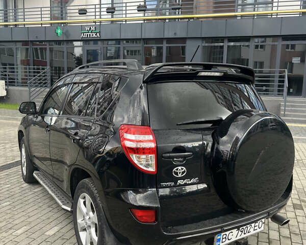 Чорний Тойота РАВ 4, об'ємом двигуна 2 л та пробігом 138 тис. км за 11500 $, фото 6 на Automoto.ua