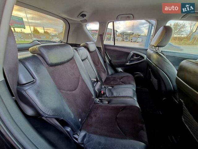 Черный Тойота РАВ 4, объемом двигателя 2.2 л и пробегом 182 тыс. км за 13950 $, фото 56 на Automoto.ua