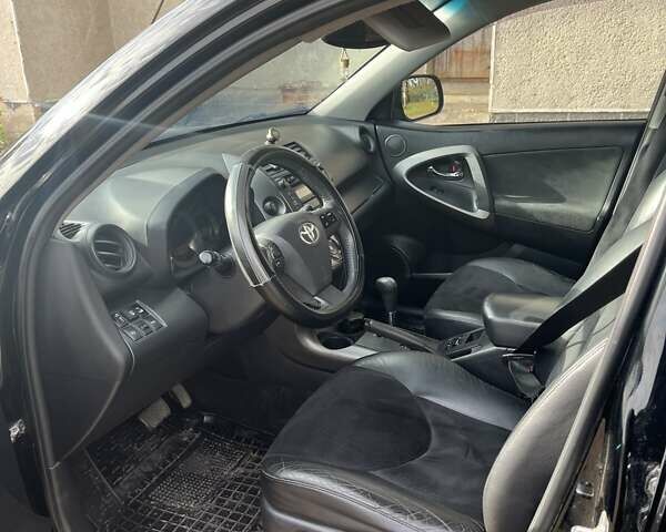 Черный Тойота РАВ 4, объемом двигателя 2 л и пробегом 176 тыс. км за 12500 $, фото 8 на Automoto.ua