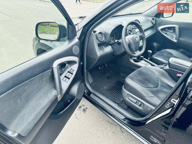 Черный Тойота РАВ 4, объемом двигателя 2 л и пробегом 73 тыс. км за 14800 $, фото 8 на Automoto.ua