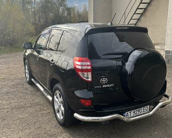 Черный Тойота РАВ 4, объемом двигателя 2 л и пробегом 176 тыс. км за 12500 $, фото 2 на Automoto.ua