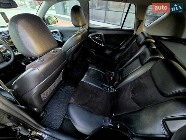 Черный Тойота РАВ 4, объемом двигателя 2.2 л и пробегом 182 тыс. км за 13950 $, фото 65 на Automoto.ua