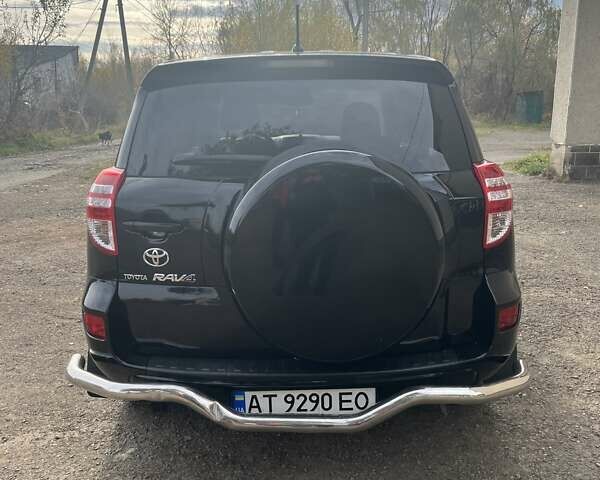 Черный Тойота РАВ 4, объемом двигателя 2 л и пробегом 176 тыс. км за 12500 $, фото 4 на Automoto.ua
