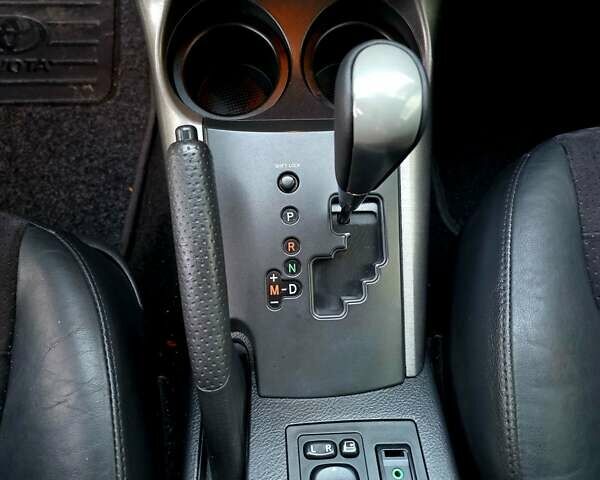 Черный Тойота РАВ 4, объемом двигателя 2.2 л и пробегом 182 тыс. км за 13950 $, фото 81 на Automoto.ua