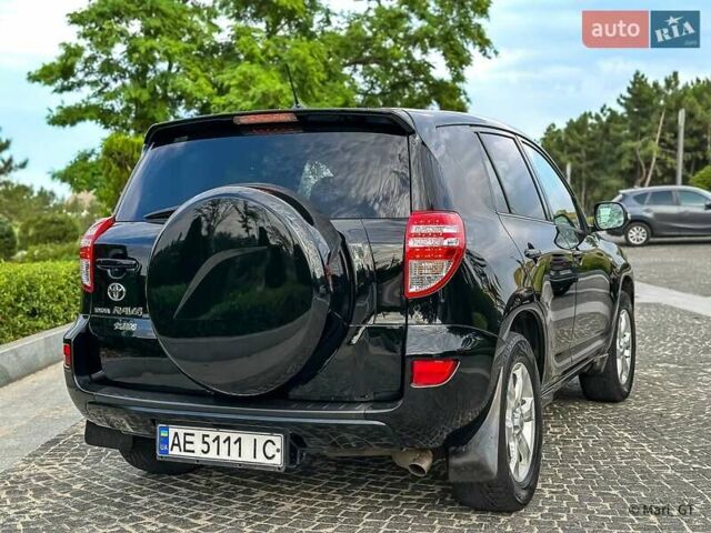 Чорний Тойота РАВ 4, об'ємом двигуна 2 л та пробігом 210 тис. км за 12500 $, фото 56 на Automoto.ua