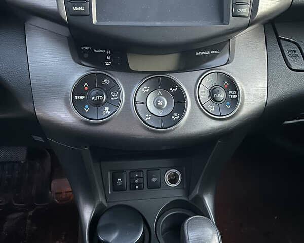 Черный Тойота РАВ 4, объемом двигателя 1.99 л и пробегом 120 тыс. км за 14900 $, фото 25 на Automoto.ua