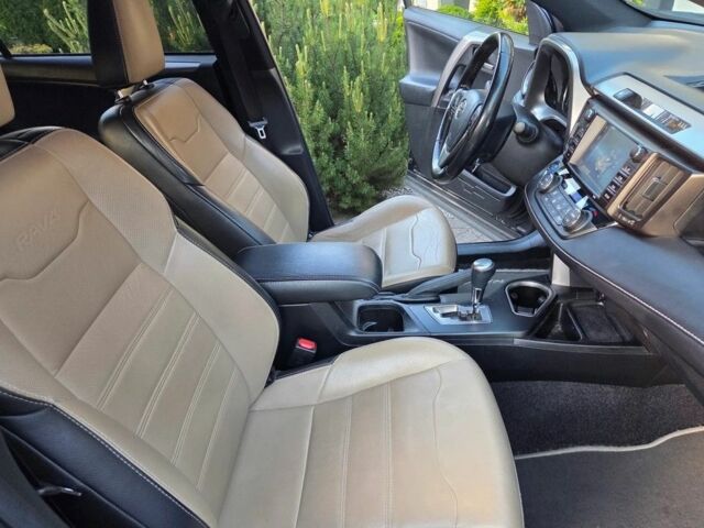 Чорний Тойота РАВ 4, об'ємом двигуна 2.2 л та пробігом 197 тис. км за 2770 $, фото 7 на Automoto.ua