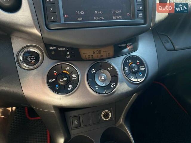 Черный Тойота РАВ 4, объемом двигателя 2.2 л и пробегом 225 тыс. км за 13950 $, фото 14 на Automoto.ua