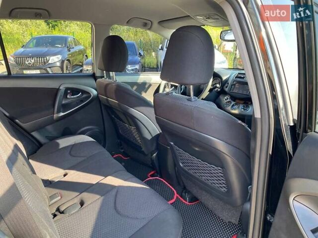 Черный Тойота РАВ 4, объемом двигателя 2.2 л и пробегом 225 тыс. км за 13950 $, фото 20 на Automoto.ua