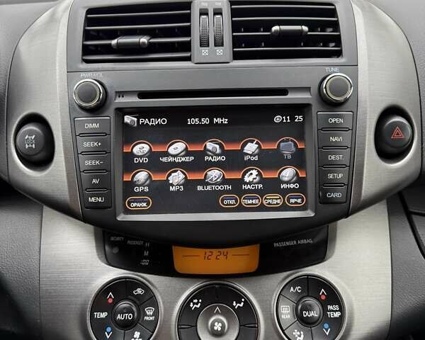 Чорний Тойота РАВ 4, об'ємом двигуна 2 л та пробігом 153 тис. км за 12900 $, фото 31 на Automoto.ua
