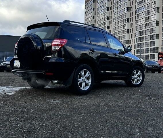 Чорний Тойота РАВ 4, об'ємом двигуна 2.5 л та пробігом 155 тис. км за 11800 $, фото 3 на Automoto.ua