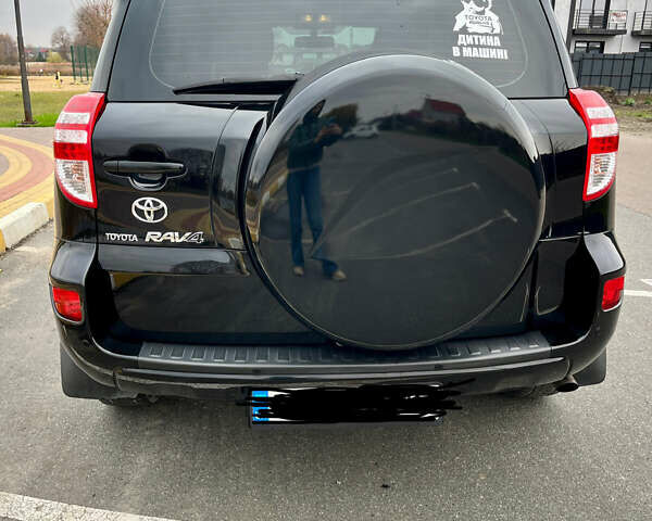 Чорний Тойота РАВ 4, об'ємом двигуна 1.99 л та пробігом 188 тис. км за 15500 $, фото 1 на Automoto.ua