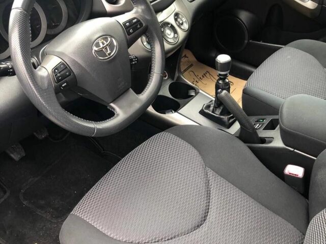 Черный Тойота РАВ 4, объемом двигателя 2.2 л и пробегом 171 тыс. км за 4200 $, фото 7 на Automoto.ua