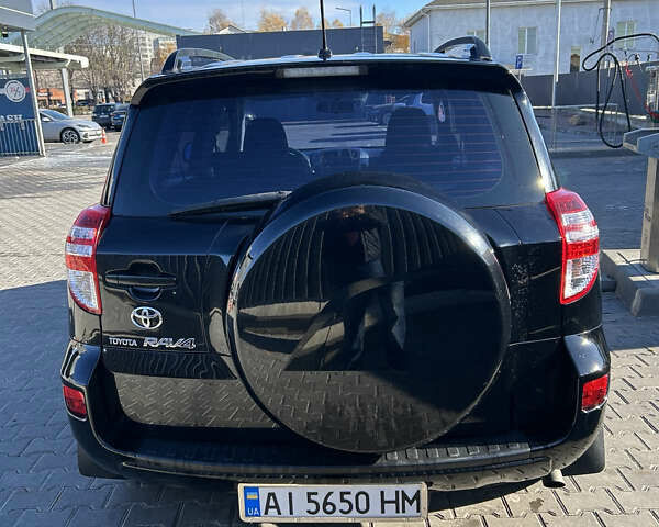 Черный Тойота РАВ 4, объемом двигателя 2 л и пробегом 122 тыс. км за 13700 $, фото 10 на Automoto.ua