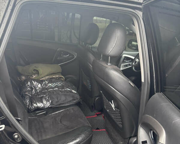 Чорний Тойота РАВ 4, об'ємом двигуна 2.23 л та пробігом 250 тис. км за 14500 $, фото 6 на Automoto.ua