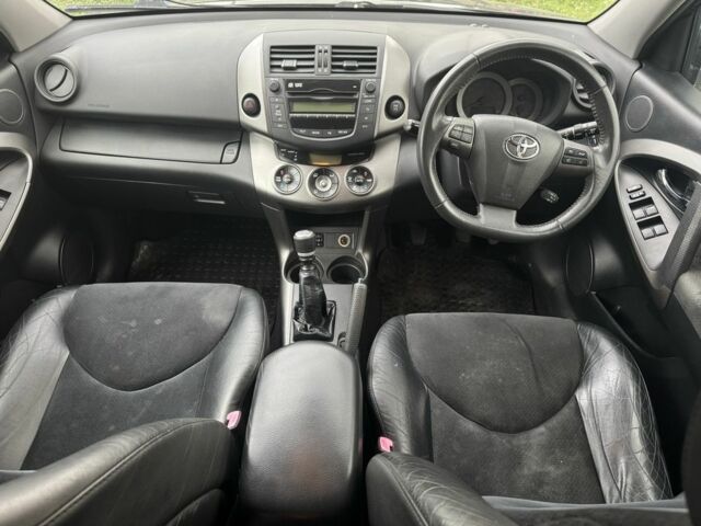 Черный Тойота РАВ 4, объемом двигателя 2.23 л и пробегом 185 тыс. км за 4991 $, фото 2 на Automoto.ua