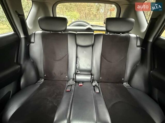 Тойота РАВ 4 2012 в Киеве на Automoto.ua Черный Тойота РАВ 4, объемом двигателя 2 л и пробегом 153 тыс. км за 12850 $, фото 36 на Automoto.ua