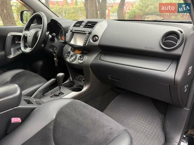 Тойота РАВ 4 2012 в Киеве на Automoto.ua Черный Тойота РАВ 4, объемом двигателя 2 л и пробегом 153 тыс. км за 12850 $, фото 27 на Automoto.ua