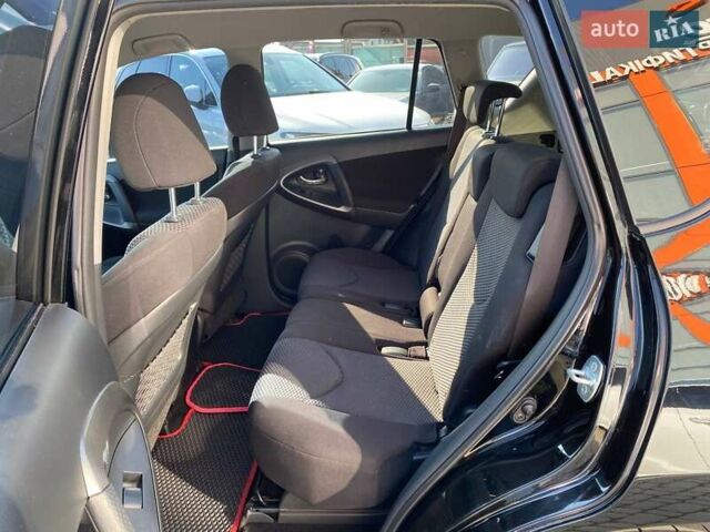 Черный Тойота РАВ 4, объемом двигателя 2.2 л и пробегом 225 тыс. км за 13950 $, фото 18 на Automoto.ua