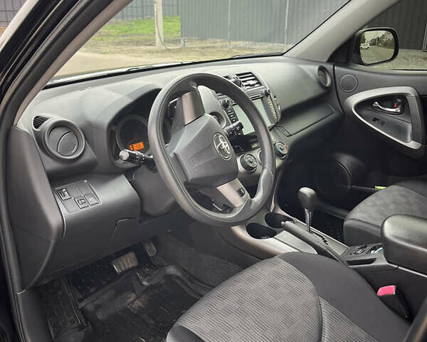 Чорний Тойота РАВ 4, об'ємом двигуна 1.99 л та пробігом 188 тис. км за 15500 $, фото 8 на Automoto.ua