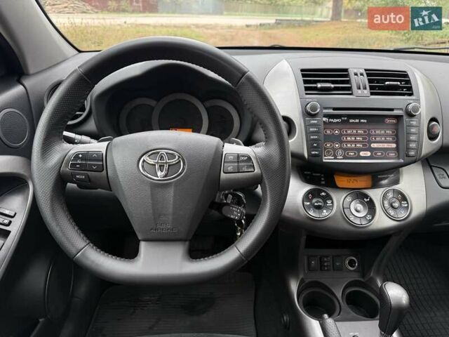 Тойота РАВ 4 2012 в Киеве на Automoto.ua Черный Тойота РАВ 4, объемом двигателя 2 л и пробегом 153 тыс. км за 12850 $, фото 20 на Automoto.ua