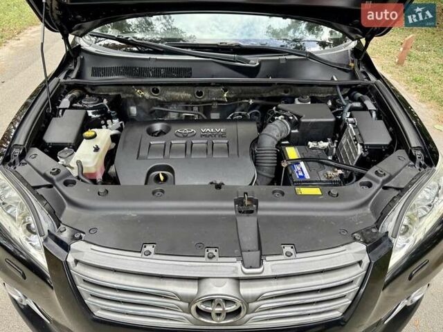Чорний Тойота РАВ 4, об'ємом двигуна 2 л та пробігом 153 тис. км за 12999 $, фото 55 на Automoto.ua