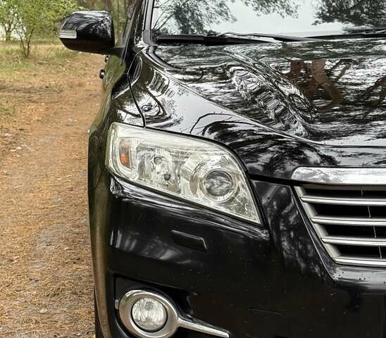 Чорний Тойота РАВ 4, об'ємом двигуна 2 л та пробігом 153 тис. км за 12900 $, фото 10 на Automoto.ua