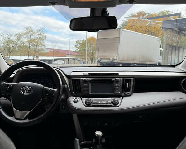 Черный Тойота РАВ 4, объемом двигателя 2.23 л и пробегом 214 тыс. км за 15800 $, фото 24 на Automoto.ua