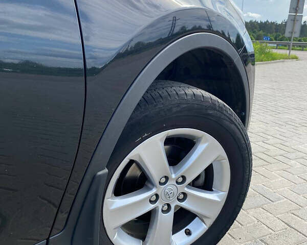 Черный Тойота РАВ 4, объемом двигателя 1.99 л и пробегом 200 тыс. км за 16000 $, фото 9 на Automoto.ua