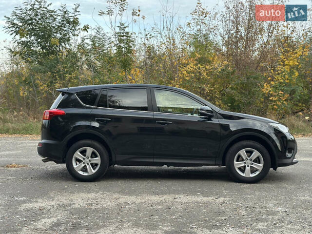Тойота РАВ 4 2013 в Луцке на Automoto.ua Черный Тойота РАВ 4, объемом двигателя 2 л и пробегом 270 тыс. км за 14700 $, фото 4 на Automoto.ua
