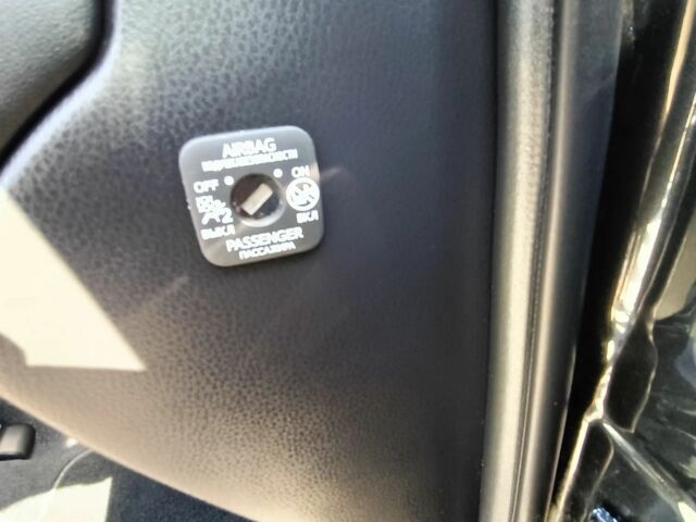 Черный Тойота РАВ 4, объемом двигателя 2 л и пробегом 146 тыс. км за 7900 $, фото 8 на Automoto.ua