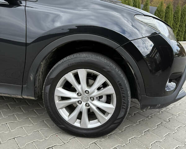 Черный Тойота РАВ 4, объемом двигателя 2.23 л и пробегом 214 тыс. км за 15800 $, фото 4 на Automoto.ua