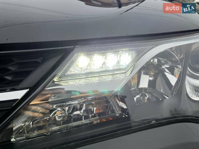 Черный Тойота РАВ 4, объемом двигателя 2.23 л и пробегом 114 тыс. км за 19600 $, фото 54 на Automoto.ua