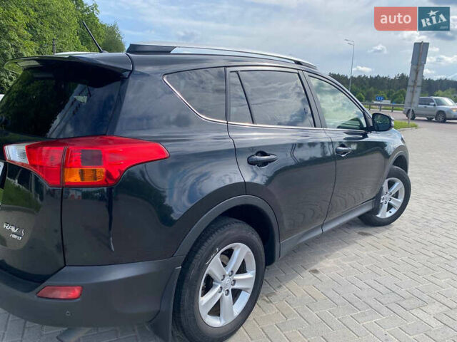 Черный Тойота РАВ 4, объемом двигателя 1.99 л и пробегом 200 тыс. км за 16000 $, фото 2 на Automoto.ua