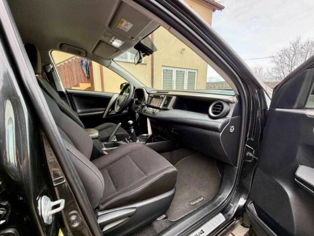 Черный Тойота РАВ 4, объемом двигателя 2.2 л и пробегом 190 тыс. км за 7200 $, фото 17 на Automoto.ua