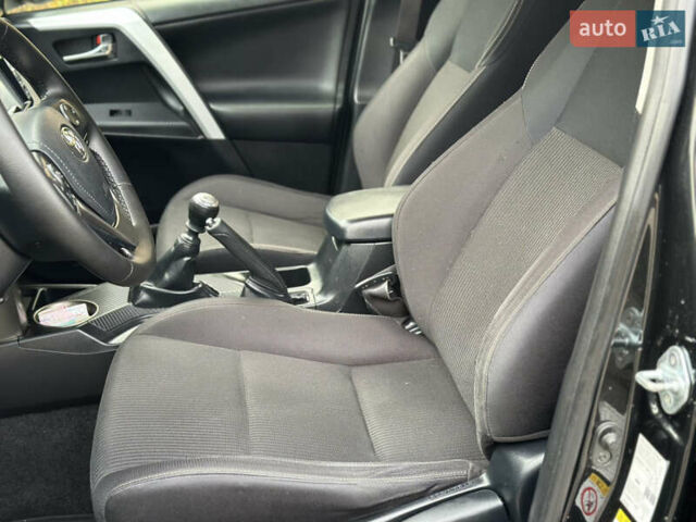 Тойота РАВ 4 2013 в Луцке на Automoto.ua Черный Тойота РАВ 4, объемом двигателя 2 л и пробегом 270 тыс. км за 14700 $, фото 13 на Automoto.ua