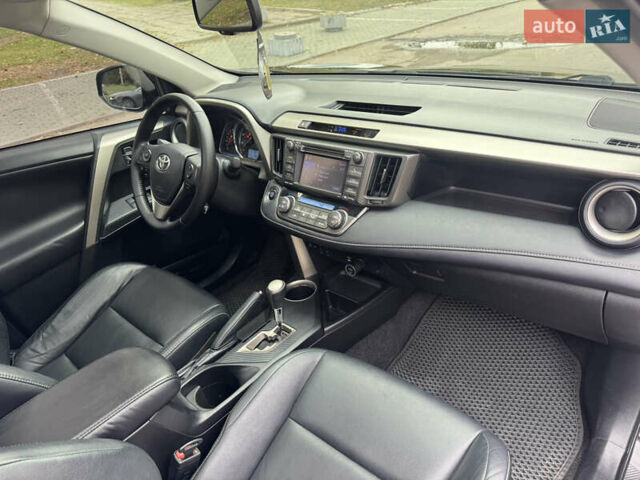 Тойота РАВ 4 2013 в Запорожье на Automoto.ua Черный Тойота РАВ 4, объемом двигателя 2.49 л и пробегом 153 тыс. км за 15300 $, фото 14 на Automoto.ua