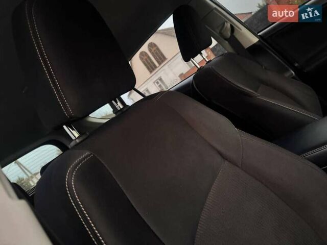 Тойота РАВ 4 2013 в Ахтырке на Automoto.ua Черный Тойота РАВ 4, объемом двигателя 2.23 л и пробегом 152 тыс. км за 12750 $, фото 26 на Automoto.ua