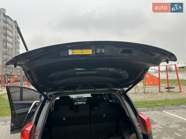 Черный Тойота РАВ 4, объемом двигателя 2.23 л и пробегом 280 тыс. км за 13600 $, фото 10 на Automoto.ua