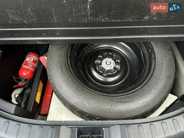 Тойота РАВ 4 2013 в Луцке на Automoto.ua Черный Тойота РАВ 4, объемом двигателя 2 л и пробегом 270 тыс. км за 14700 $, фото 16 на Automoto.ua