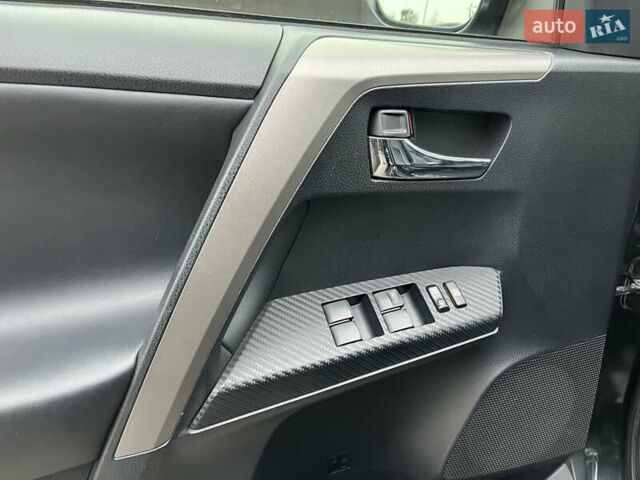 Черный Тойота РАВ 4, объемом двигателя 2.23 л и пробегом 114 тыс. км за 19600 $, фото 20 на Automoto.ua