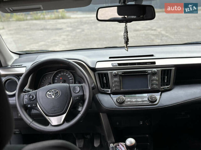 Тойота РАВ 4 2013 в Луцке на Automoto.ua Черный Тойота РАВ 4, объемом двигателя 2 л и пробегом 270 тыс. км за 14700 $, фото 10 на Automoto.ua