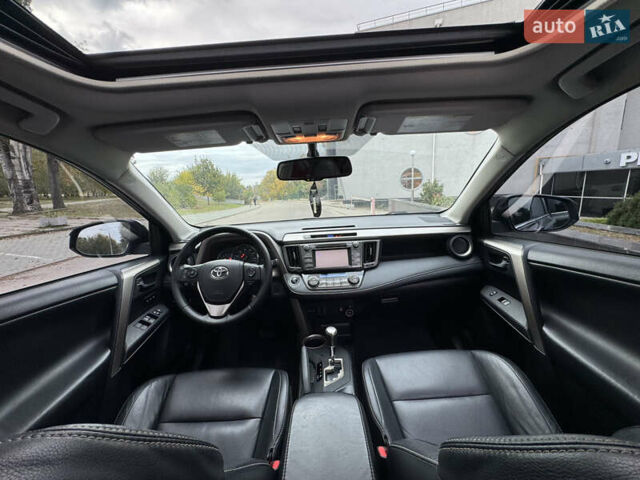 Тойота РАВ 4 2013 в Запорожье на Automoto.ua Черный Тойота РАВ 4, объемом двигателя 2.49 л и пробегом 153 тыс. км за 15300 $, фото 11 на Automoto.ua