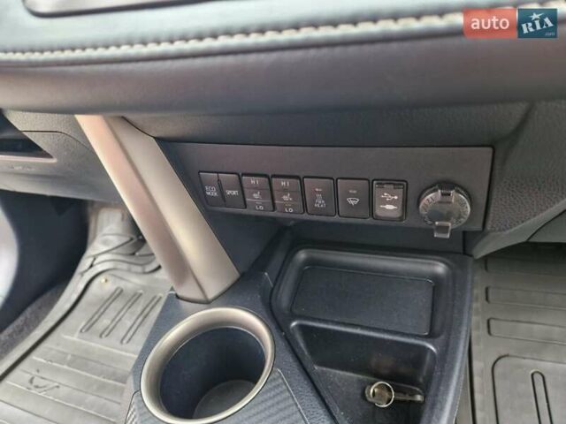 Тойота РАВ 4 2013 в Первомайск на Automoto.ua Черный Тойота РАВ 4, объемом двигателя 2.23 л и пробегом 114 тыс. км за 16500 $, фото 5 на Automoto.ua